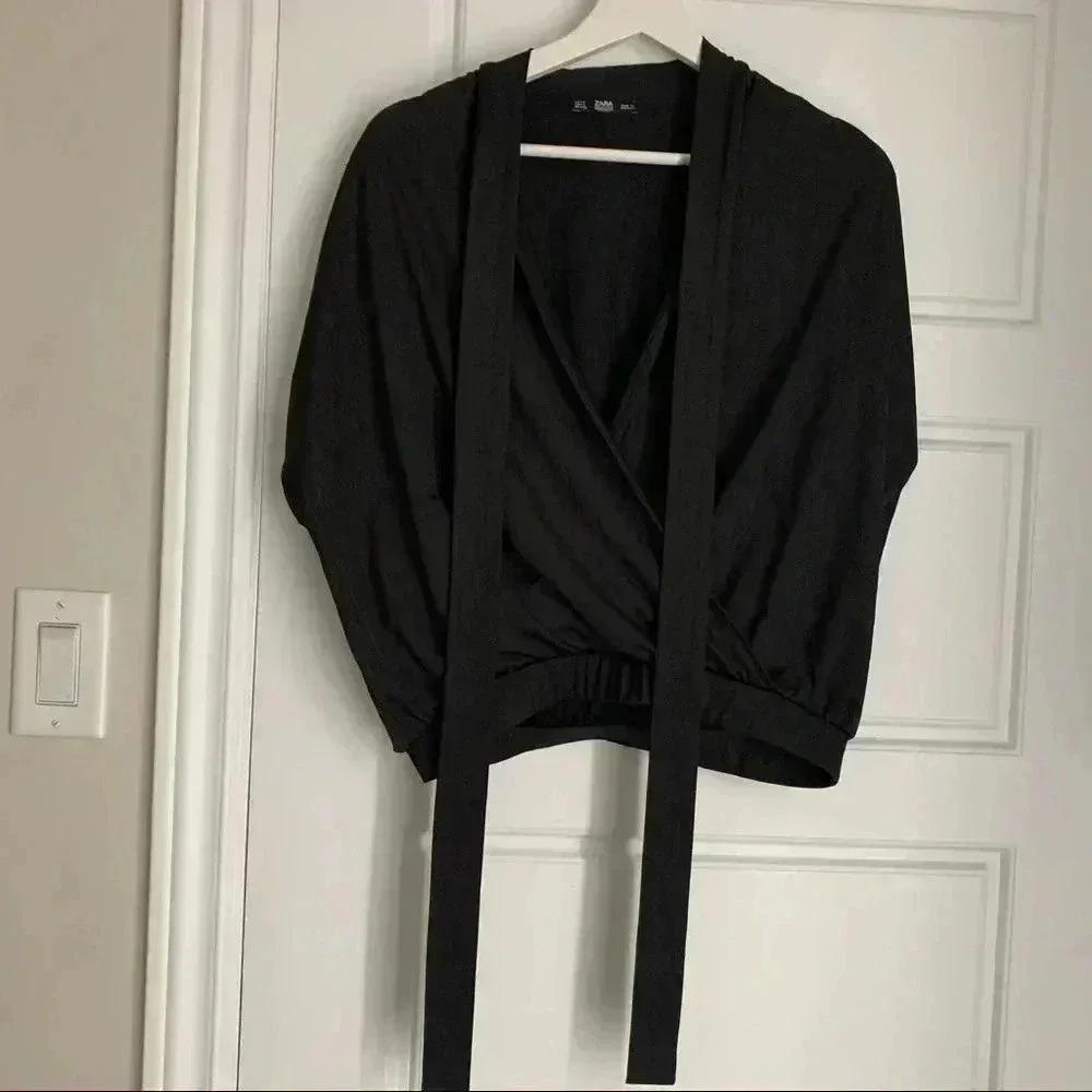 ZARA  FAUX WRAP SiLKY BLACK TOP (Size S)